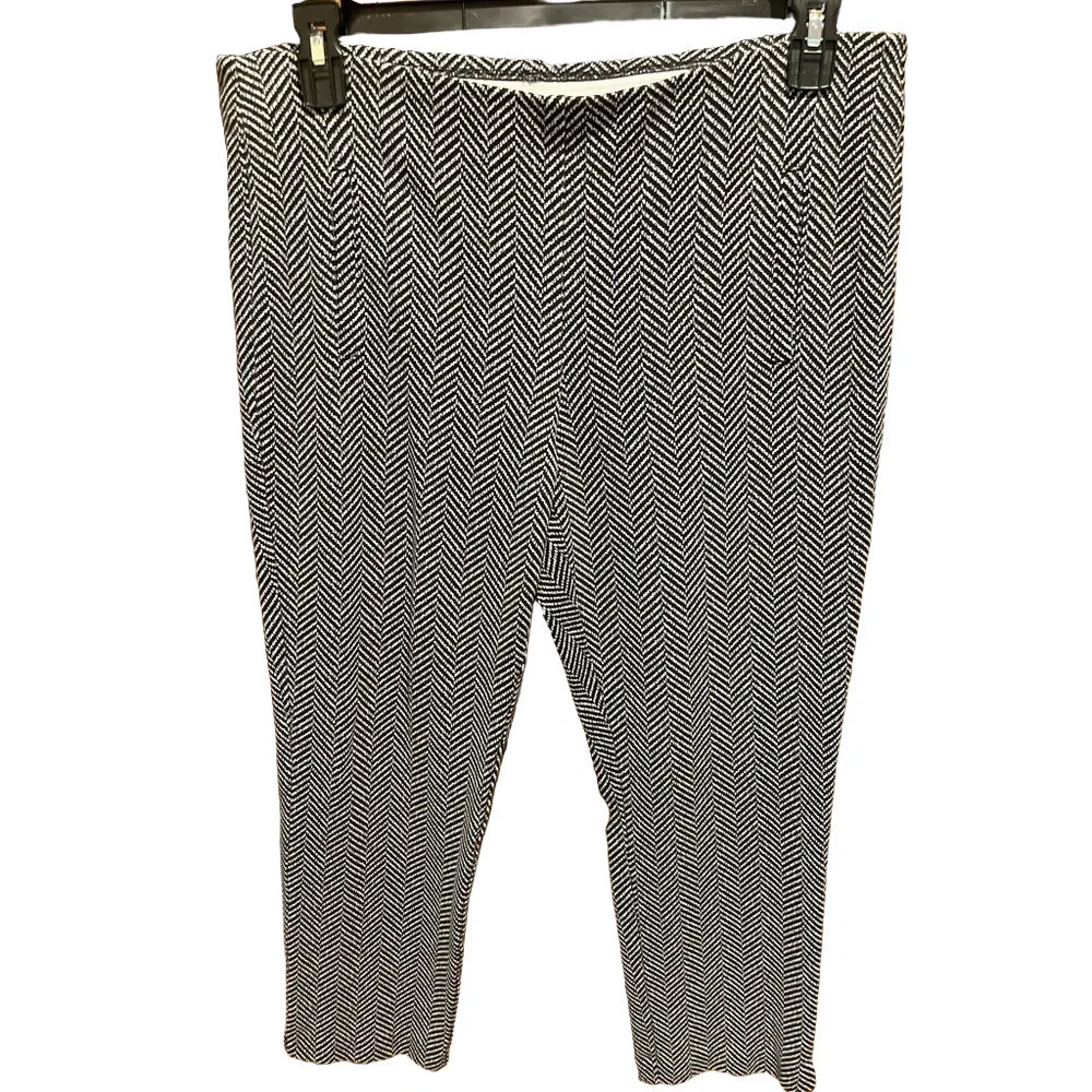 144. WOMENS CHICO’S 2/L DETAIL PANTS